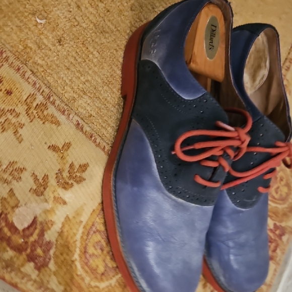 UGG Navy and Burgundy Oxfords